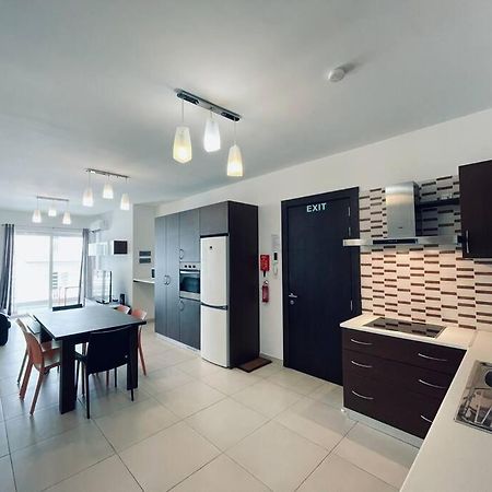 Stylish Modern Central Apartment 4 Paceville St. Julian's Exterior foto