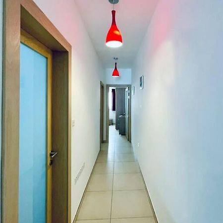 Stylish Modern Central Apartment 4 Paceville St. Julian's Exterior foto